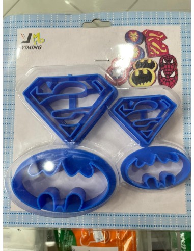 SET DE CORTANTE PLASTICO DE SUPER HEROES